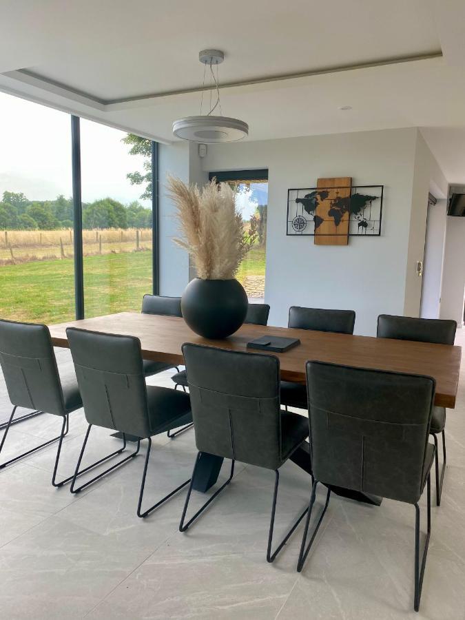 Stunning Modern Home Set In Beautiful Grounds. Bath Esterno foto