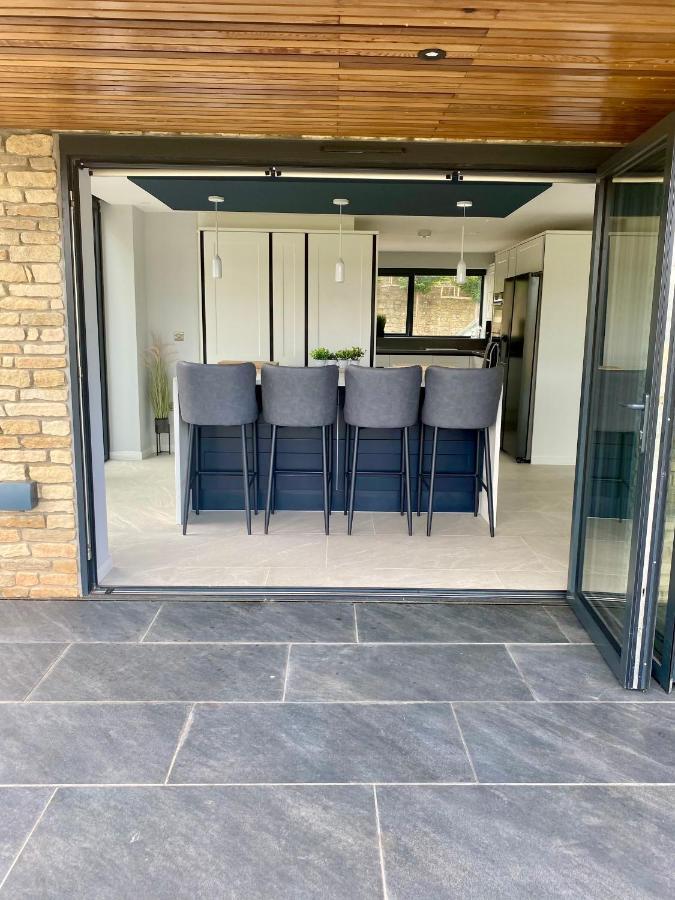 Stunning Modern Home Set In Beautiful Grounds. Bath Esterno foto