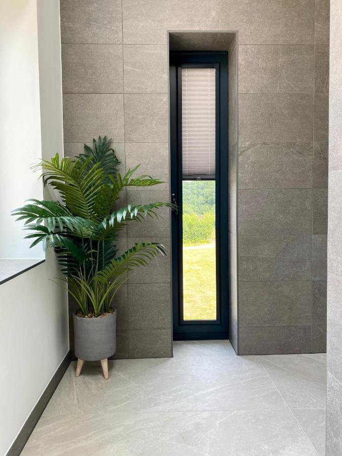 Stunning Modern Home Set In Beautiful Grounds. Bath Esterno foto