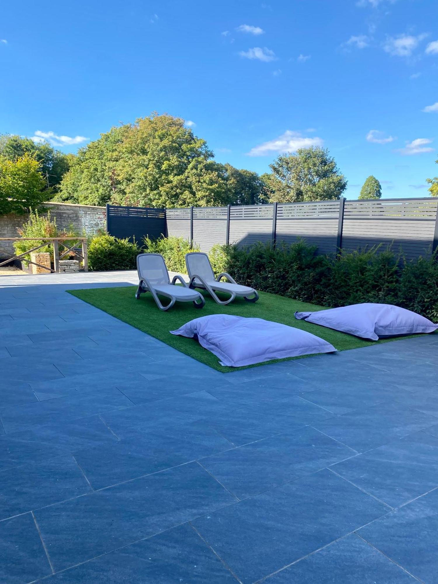 Stunning Modern Home Set In Beautiful Grounds. Bath Esterno foto